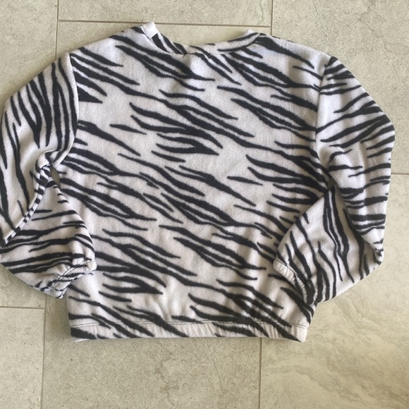 Splendid Girls' Cozy Zebra Top & Faux Leather Leggings Set - Picture 6 of 11